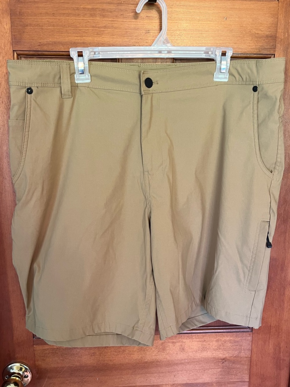 Merrell Khaki Hiking Shorts Men’s 38 Outdoor Performance Shorts